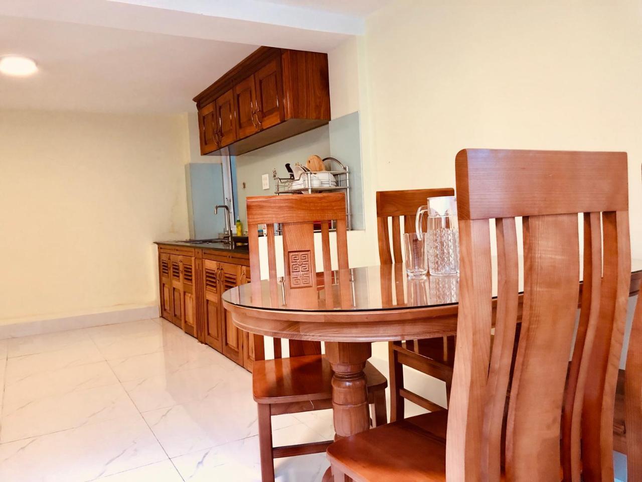Ngoc Huong Hostel & Apartments Quy Nhon Bagian luar foto